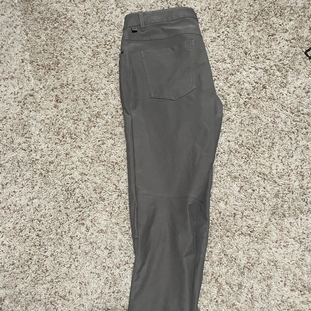 NWOT Lululemon Mens Commission Pants *UTILITECH*